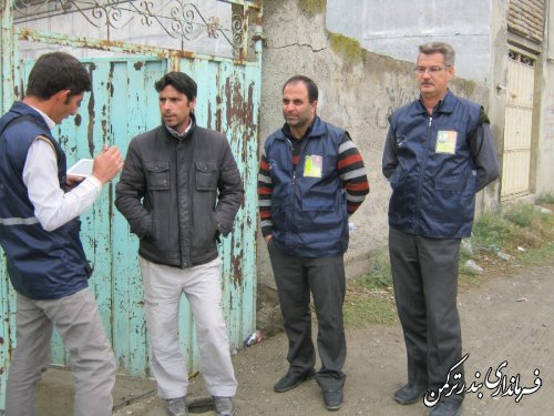 بازدید فرماندار شهرستان ترکمن از اجرای سرشماری عمومی کشاورزی شهرستان