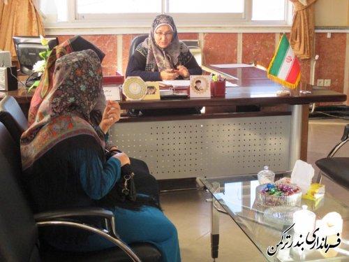 ملاقات عمومی فرماندار شهرستان ترکمن با مراجعه کنندگان