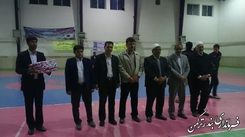 برگزاری مسابقات فوتسال جام شهدای نوروز در روستای پنج پیکر