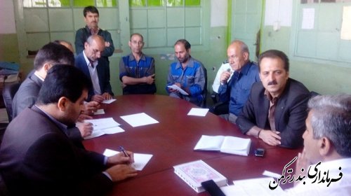 مشکلات کارگران کارگاه تعمیرات واگن راه آهن شهرستان ترکمن پیگیری شد