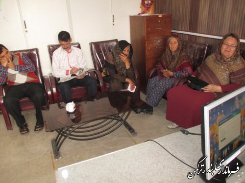 ملاقات عمومی فرماندار شهرستان ترکمن با مراجعه کنندگان