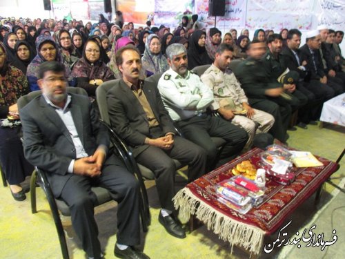 مراسم بزرگداشت مقام معلم با حضور نماینده ولی فقیه در استان گلستان