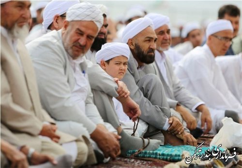  برگزاری نماز عید سعید فطر در عیدگاه بندرترکمن به روایت تصویر 