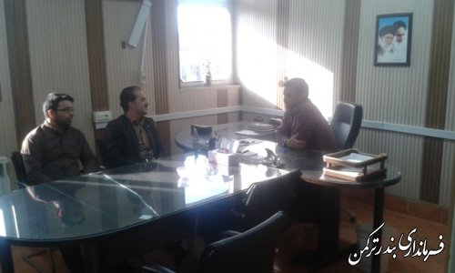معاون فرماندار ترکمن بصورت سرزده از اداره راه و شهرسازی شهرستان بازدید کرد