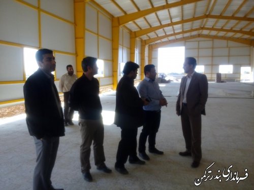 بازدید معاون فرماندار ترکمن از پروژه آب شیرین کن شهرستان