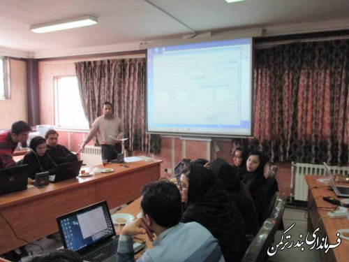 جلسه آموزشی کاربران رایانه شعب اخذ رأی شهرستان ترکمن برگزار شد 