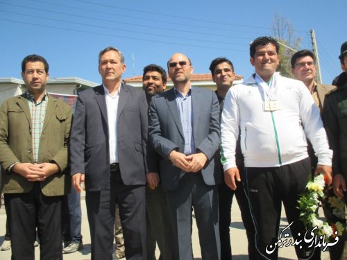 استقبال فرماندار شهرستان ترکمن از نورمحمد آرخی قهرمان آسیا و اقیانوسیه 
