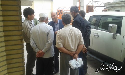 بازدید فرماندار شهرستان ترکمن از مراکز تحویل جو
