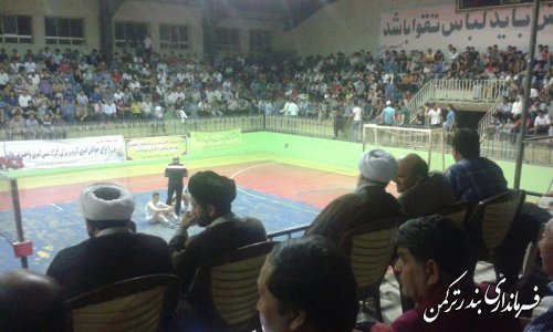حضور فرمانداردر مسابقات والیبال جام رمضان شهرستان ترکمن