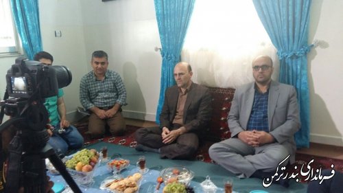 حضور فرماندار در منزل شهیده حاجیه مرجان نازقلچی