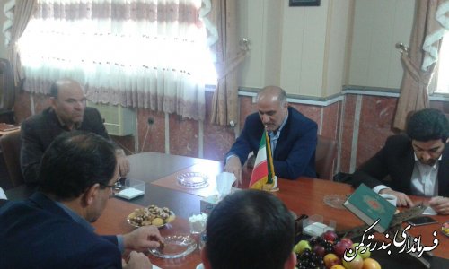 دیدار مدیر عامل شرکت ملی پخش فرآورده های نفتی استان با فرماندار