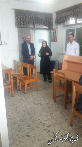  بازدید سرزده فرماندار از کتابخانه عمومی سعدی شهرستان ترکمن
