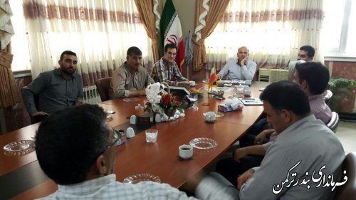 دیدار مسئولین تعاونی های فعال شهرستان ترکمن با فرماندار