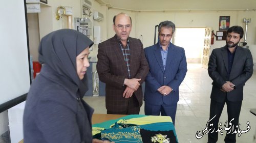 بازدید فرماندار از کارگاه های آموزش فنی و حرفه ای شهرستان ترکمن