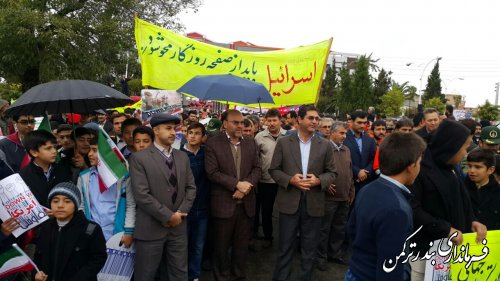 مراسم باشکوه راهپیمایی 13 آبان همزمان با سراسر کشور در شهرستان ترکمن برگزار شد