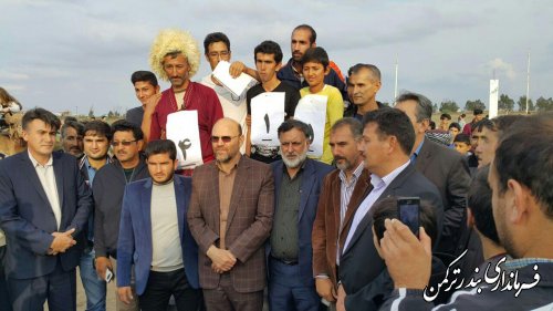 برگزاری اولین دوره مسابقات شتر دوانی در شهرستان ترکمن