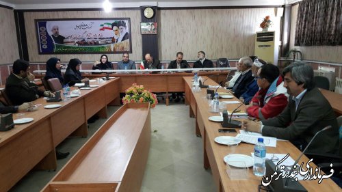 برگزاری جلسه انجمن کتابخانه عمومی و نشست با نویسندگان شهرستان ترکمن