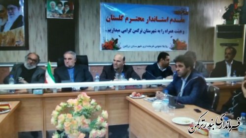 نشست استاندار گلستان با فعالان اقتصادی شهرستان ترکمن