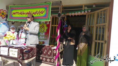 برگزاری جشن انقلاب در مدرسه شهید گرگانی روستای سیجوال