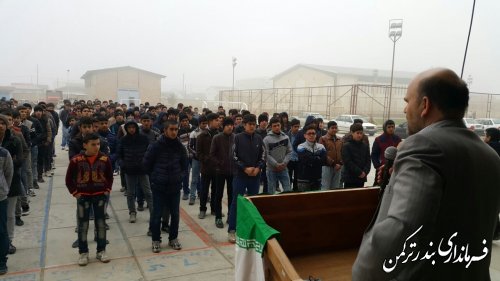برگزاری جشن انقلاب در هنرستان شهید قدس شهرستان ترکمن