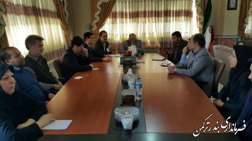 جلسه داخلی کارکنان فرمانداری شهرستان ترکمن برگزار شد