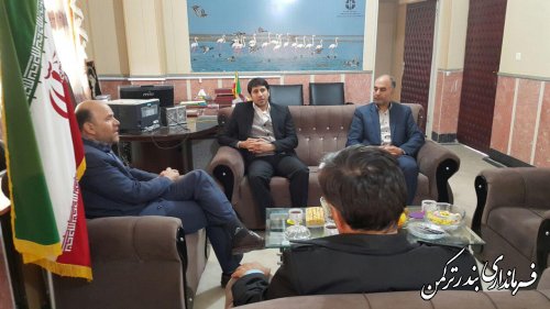 دیدار مدیر کل حمل و نقل  و پایانه های  استان با فرماندار ترکمن