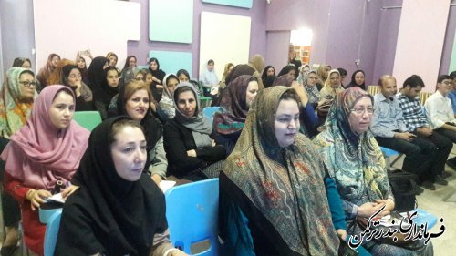 دوره مهارتی پرورش گل و گیاهان آپارتمانی و تراریومی درشهرستان ترکمن برگزار شد