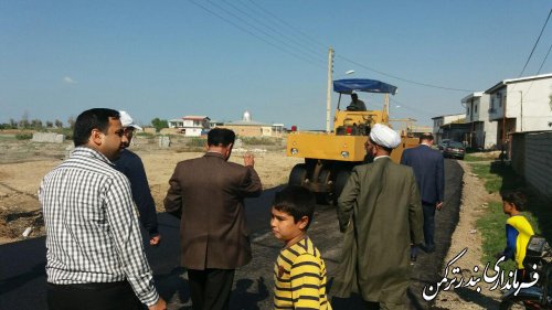 بازدید فرماندار ترکمن از روند اجرای طرح هادی روستای نیازآباد