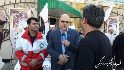 حضور فرماندار در پایگاه جمع آوری کمک های مردمی هلال احمر شهرستان ترکمن