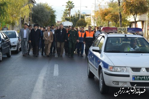 همایش پیاده روی مسئولین شهرستان ترکمن برگزار شد