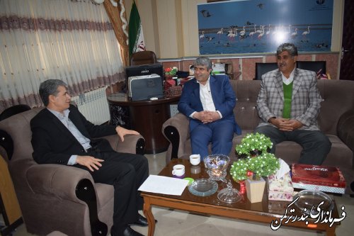 دیدار رئیس اتحادیه خبازان استان گلستان با سرپرست فرمانداری ترکمن