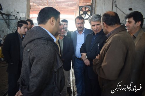 بازدید سرپرست فرمانداری ترکمن از کارگاه تعمیرات اساسی واگن شهرستان