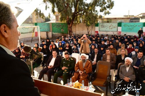 زنگ انقلاب در شهرستان ترکمن نواخته شد