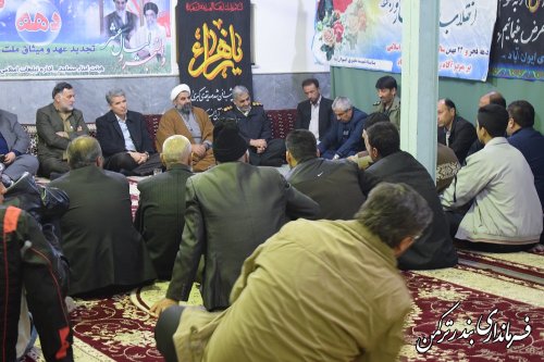 جشن انقلاب در مسجد روستای ایوان آباد شهرستان ترکمن برگزار شد
