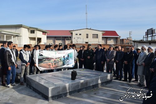 اعزام کاروان راهیان نور شهرستان ترکمن به مناطق عملیاتی جنوب کشور