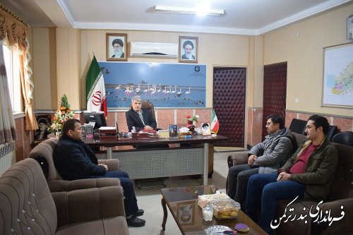 نشست رئیس و اعضای نظام مهندسی شهرستان ترکمن با فرماندار