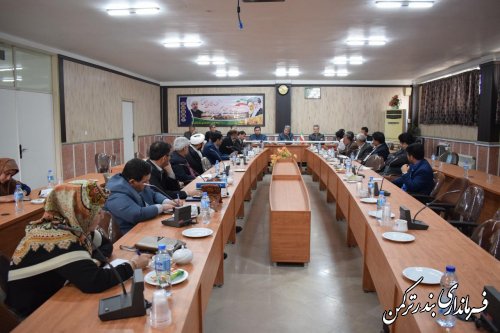 اولین جلسه کارگروه سلامت و امنیت غذایی شهرستان ترکمن در سال 97 برگزار شد