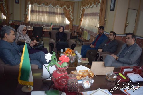 دیدار مدیرکل کتابخانه های عمومی استان با فرماندار ترکمن