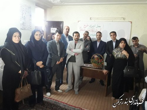 بازدید نمایندگان وزارت کشور و سازمان آموزش فنی وحرفه ای از محلات حاشیه نشین شهرستان ترکمن
