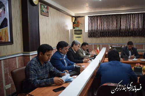 جلسه بررسی رفع موانع توسعه شهرستان ترکمن برگزار شد