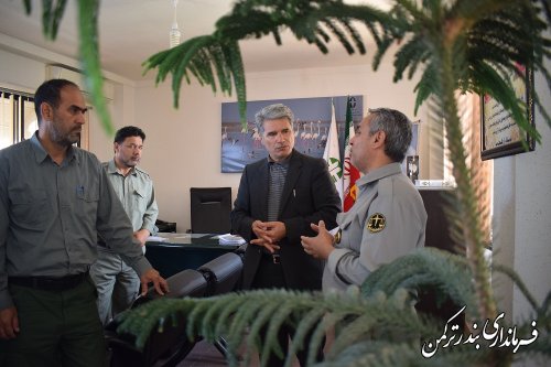 دیدار فرماندار با رئیس و کارکنان اداره حفاظت محیط زیست شهرستان ترکمن