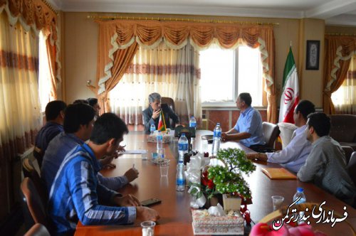 نشست فرماندار با اعضای انجمن یاختی یول شهرستان ترکمن