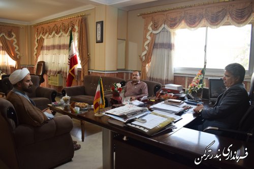 دیدار رئیس اداره تبلیغات و فرهنگ اسلامی شهرستان ترکمن با فرماندار