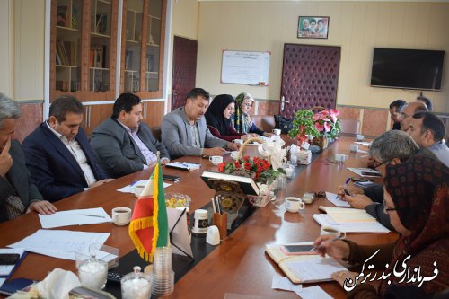 جلسه هماهنگی اجرای طرح "روستای بدون بیکار" در شهرستان ترکمن تشکیل شد