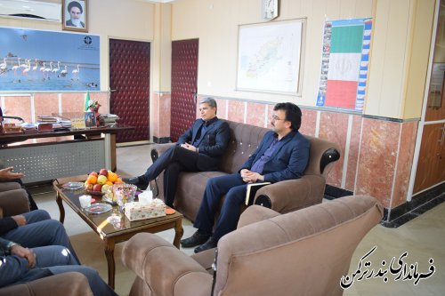دیدار مدیرعامل شرکت آب و فاضلاب روستایی استان با فرماندار ترکمن