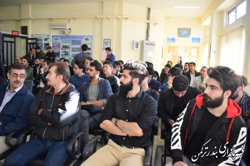 همایش مراقبت و زیبایی غرب استان در شهرستان ترکمن برگزار شد