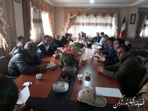 بازدید فرماندار و اعضای ستاد مدیریت بحران شهرستان ترکمن از مناطق و اراضی آب گرفته شهرستان