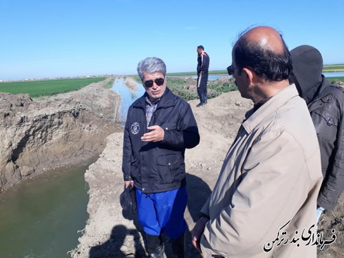 بازدید فرماندار ترکمن از وضعیت سیلاب و اقدامات جهت مهار آن در نقاط مختلف شهرستان