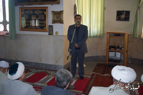 حضور فرماندار در نمازجمعه شهر بندر ترکمن