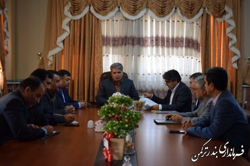 نشست انتخاباتی در شهرستان ترکمن با حضور مدیرکل سیاسی، انتخابات و تقسیمات کشوری استانداری
